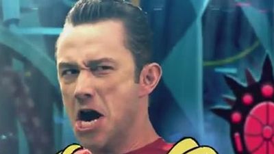 image de la news Joseph Gordon-Levitt et Anne Hathaway en superhéros dans un court métrage
