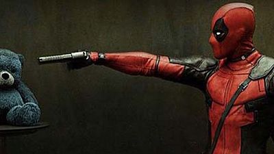 image de la news Deadpool affronte... un ours en peluche