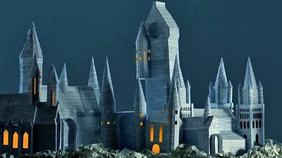 image de la news Poudlard, l’école de Harry Potter, recréé avec des pages du livre