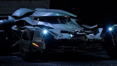 image de la news Batman v Superman : on en sait plus sur la Batmobile et le prologue du film !