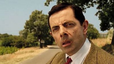 image de la news Maigret sur France 3 : première photo de Rowan Atkinson dans le rôle du commissaire !