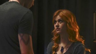 image de la news Shadowhunters : Une saison 2 pour les Chasseurs d’Ombres !