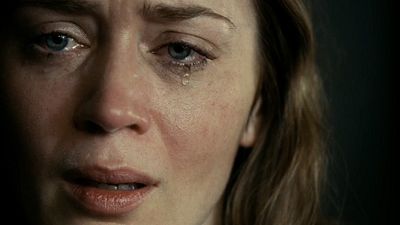 image de la news Bande-annonce La Fille du train : Emily Blunt a-t-elle commis un crime ?