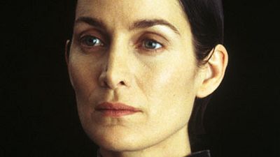 image de la news Humans saison 2: Carrie-Anne Moss rejoint l'adaptation de Real Humans
