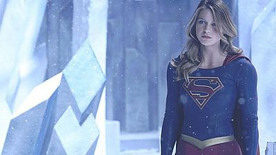 image de la news Supergirl : une saison 2 sous conditions pour la super-héroïne ?