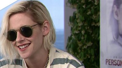 image de la news Cannes 2016 - Kristen Stewart "Personal Shopper pose beaucoup de questions, sans forcément y répondre"