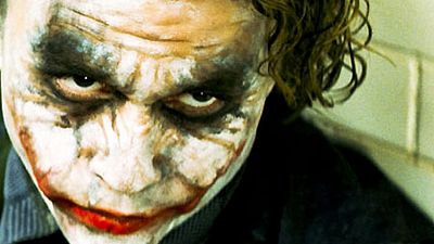 image de la news The Dark Knight ce soir sur TF1 : tournage endeuillé, Matt Damon et Sean Penn pressentis, le look du Joker... Tout sur le film !