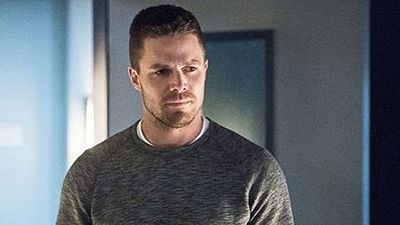 image de la news Arrow saison 5 : Stephen Amell se prend un gnon... et le partage !