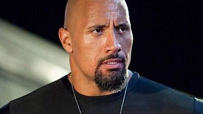 image de la news Jumanji : Dwayne Johnson se prend pour Indiana Jones sur le premier visuel