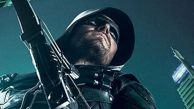 image de la news Arrow saison 5 : le voyage dans le temps au cœur du cross-over ? [SPOILERS]