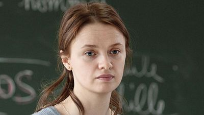 image de la news Bande-annonce Primaire : l'institutrice Sara Forestier au secours d'un enfant délaissé