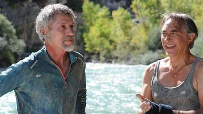 image de la news 5 vidéos de Père fils thérapie : Richard Berry et Jacques Gamblin dynamitent les rapports filiaux