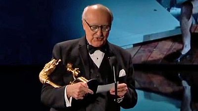 image de la news Jurassic Park : l'homme des toilettes reçoit un prix pour l’ensemble de sa carrière