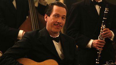 image de la news Bande-annonce Django : Reda Kateb dans la peau du King of Swing