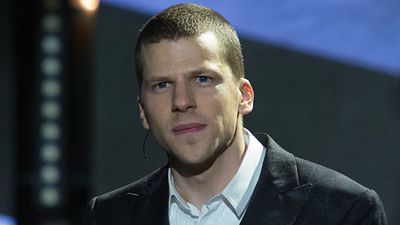 image de la news Jesse Eisenberg réalisera une série pour J.J. Abrams