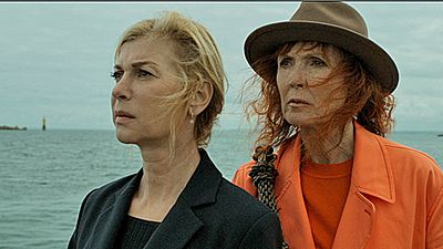 image de la news Bande-annonce Chouquette : Sabine Azéma et Michèle Laroque en virée sur les routes bretonnes