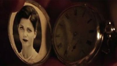 image de la news Tomb Raider : Aviez-vous remarqué que la maman de Lara Croft était... Wonder Woman ?