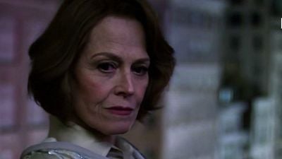 image de la news Marvel's The Defenders  : Sigourney Weaver déclare la guerre aux supers-héros dans un nouveau trailer