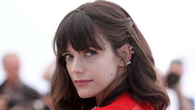 image de la news Stacy Martin : de Nymphomaniac au Redoutable, portrait d'une jeune actrice audacieuse