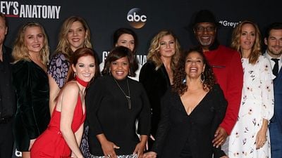 image de la news Grey's Anatomy : l'équipe réunie pour célébrer le 300ème épisode de la série