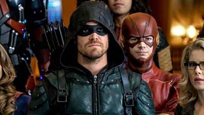 image de la news Arrow, Flash, Supergirl... Toutes les photos du super-cross-over [SPOILERS]
