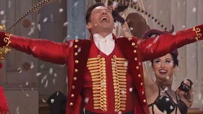 image de la news The Greatest Showman : Hugh Jackman fait le show dans une pub... en direct !