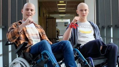 image de la news Les Bracelets rouges : y aura-t-il une saison 2 ?