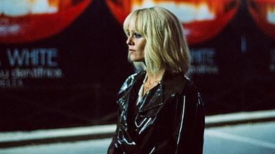 image de la news Cannes 2018 - Un couteau dans le cœur : Vanessa Paradis traquée par un tueur dans le milieu porno gay