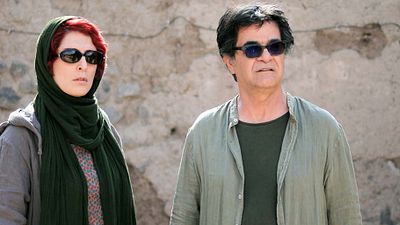 image de la news Cannes 2018 : Jafar Panahi reçoit son prix à l'aéroport de Téhéran