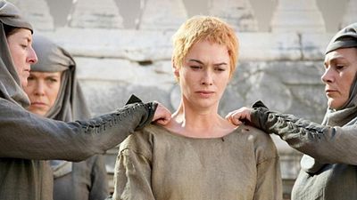 image de la news Ces faits historiques qui inspirent Game of Thrones : la marche de la honte de Cersei Lannister