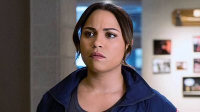 image de la news Chicago Fire : Dick Wolf revient sur le départ inattendu de Monica Raymund (Dawson)