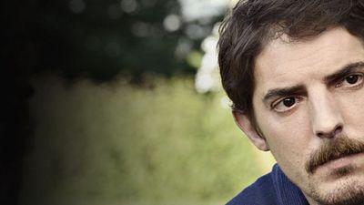 image de la news Rester vertical, C'est qui cette fille... : Damien Bonnard, portrait d'un jeune acteur 