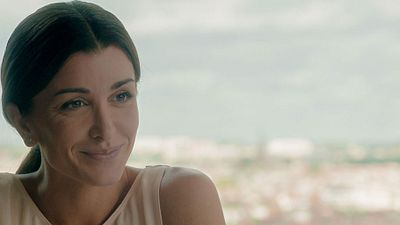 image de la news Le Temps est assassin : Jenifer sera l'une des stars de la mini-série TF1 adaptée de Michel Bussi