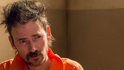 image de la news Le prochain crossover de l'Arrowverse a trouvé son méchant au sein de l'asile d'Arkham de Gotham City