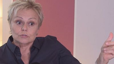 image de la news Après Jacqueline Sauvage, Muriel Robin future héroïne de série ? "Tout est plus intéressant à la télévision qu'au cinéma"