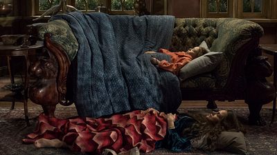 image de la news The Haunting of Hill House : le casting et l'esthétique de la série horrifique envoûtent les internautes