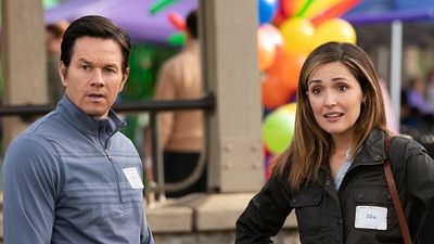 image de la news Bande-annonce Apprentis parents : Mark Wahlberg face à trois enfants turbulents