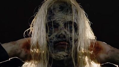image de la news The Walking Dead saison 9 : la Chuchoteuse Alpha se prépare à l'attaque dans un teaser angoissant