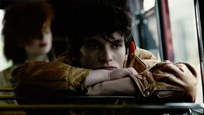 image de la news Black Mirror: on débriefe Bandersnatch et l'interactivité dans les séries [PODCAST]