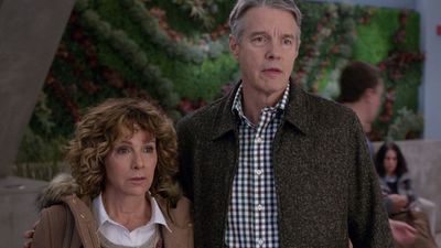 image de la news Grey's Anatomy saison 15 : Jennifer Grey (Dirty Dancing) débarque dans le teaser de l'épisode 13