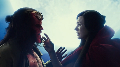 image de la news Nouvelle bande-annonce Hellboy : la sorcière Milla Jovovich tente de séduire le démon à cornes