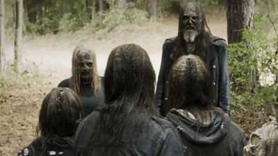 image de la news The Walking Dead saison 9 :  à quoi ressemblent  les Chuchoteurs Alpha et Beta dans les comics ? [SPOILER]