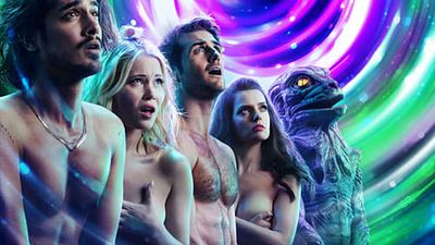 image de la news Comme Now Apocalypse, ces séries ont joué la carte du sexy et de la nudité sur leurs affiches