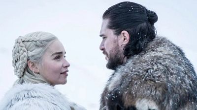 image de la news Game of Thrones saison 8 : Daenerys débarque à Winterfell sur de nouvelles photos