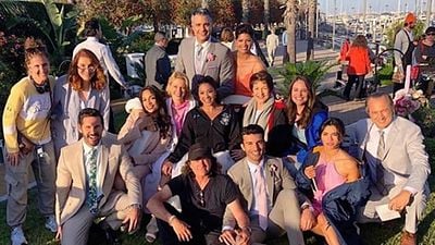 image de la news Jane The Virgin : les acteurs célèbrent la fin du tournage et le 100ème épisode [PHOTOS]