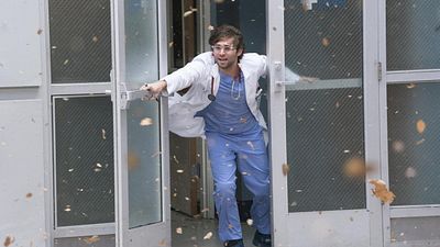 image de la news Grey's Anatomy saison 15 : un épais brouillard sèmera la panique à Seattle dans le final