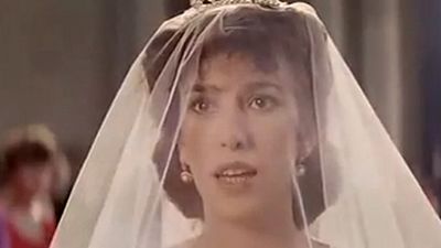 image de la news Décès Anémone : les chaînes bousculent leurs programmes pour lui rendre hommage