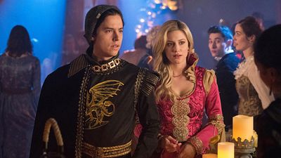 image de la news Riverdale saison 3 : du slasher en série dans notre récap de l’épisode 20