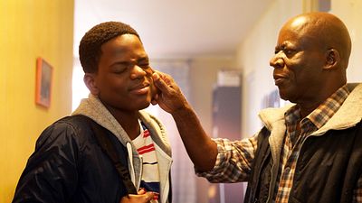 image de la news Bande-annonce Premier de la classe : l'après Qu'est-ce qu'on a encore fait au Bon Dieu pour Pascal NZonzi