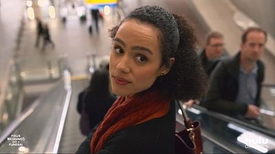 image de la news Quatre mariages et un enterrement : un teaser feel good pour la série